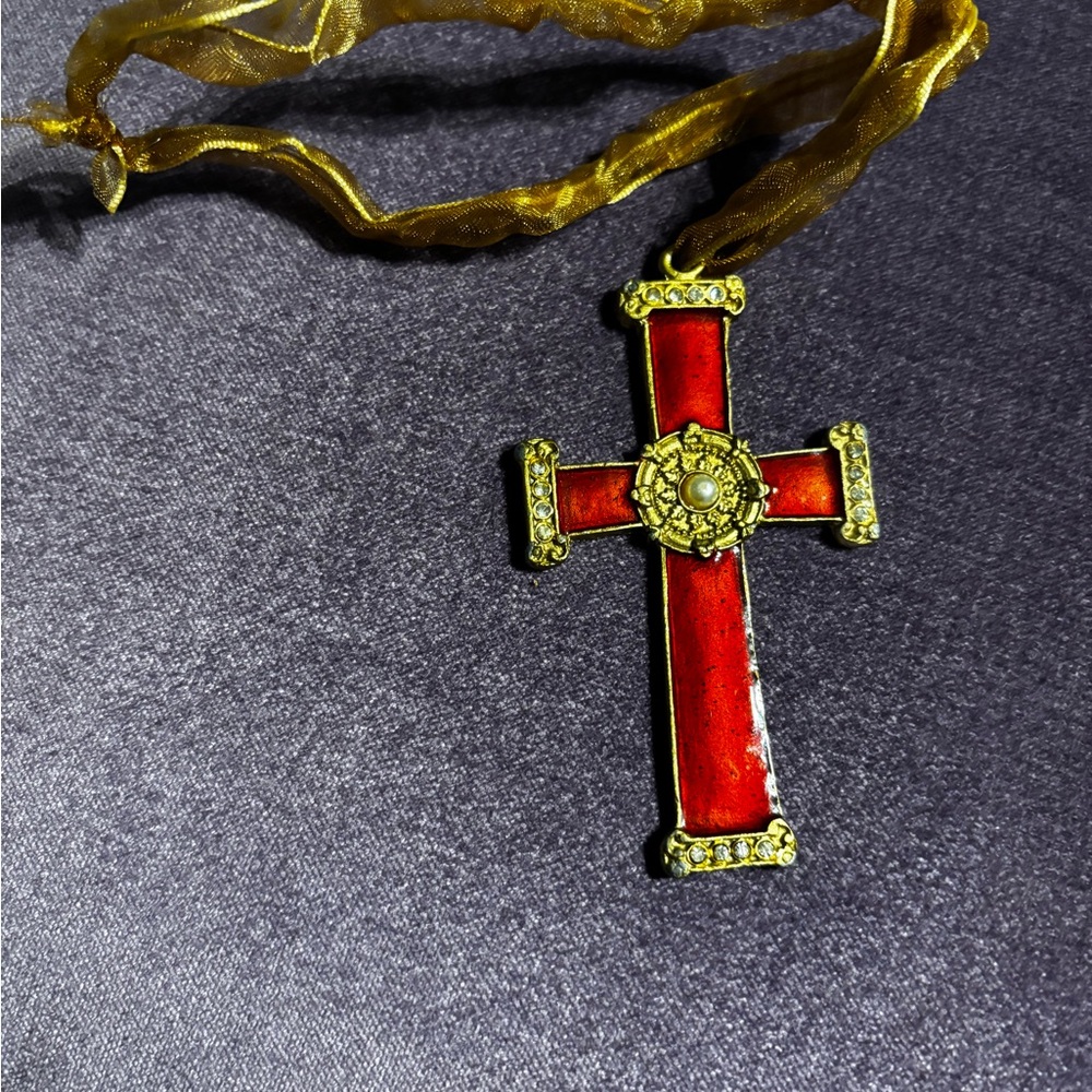 Hanging Cross Red W/Pearl Center